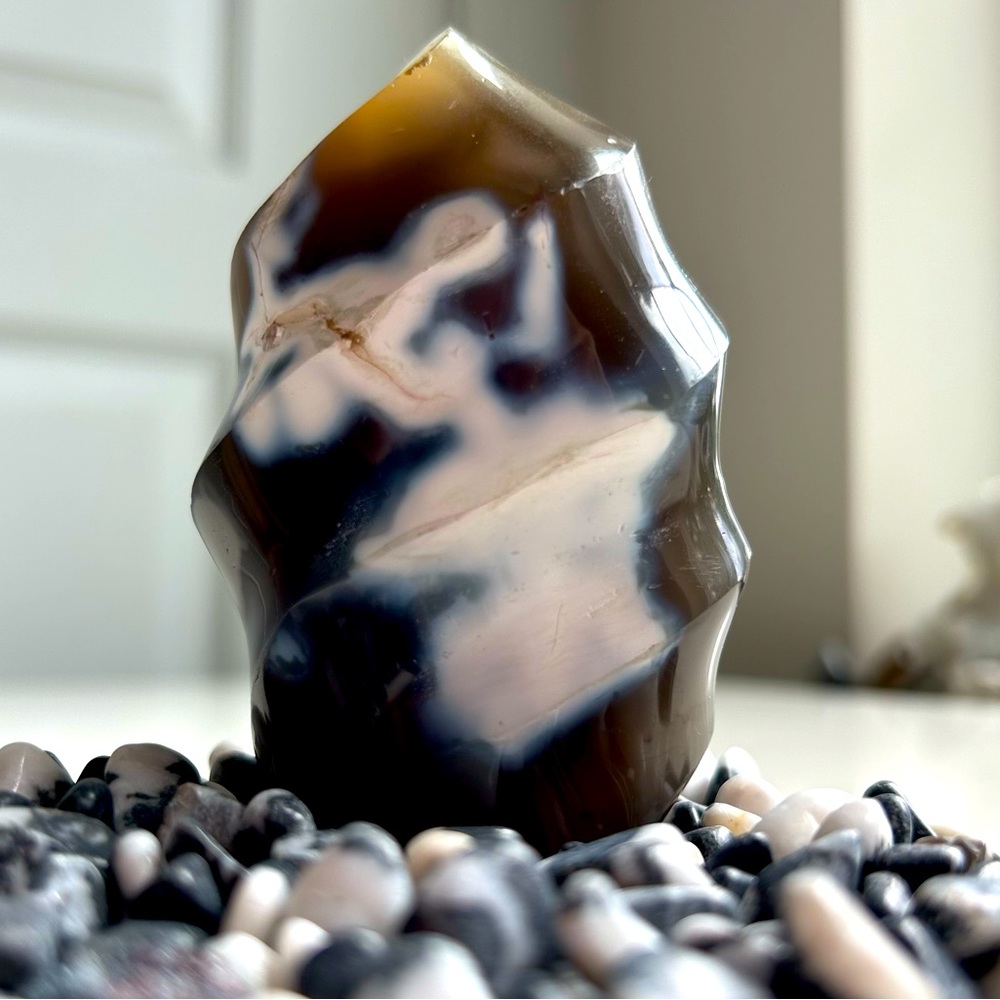 Orca Agate Flame-Medium size